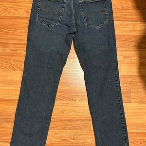 32x32 Lucky Jeans. No Marks Or Stains. Athletic Fit Mens